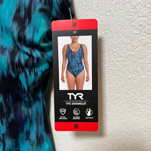 NWT TYR One Piece Swimsuit Green Removable‎ Cups Size M - Picture 3 of 6